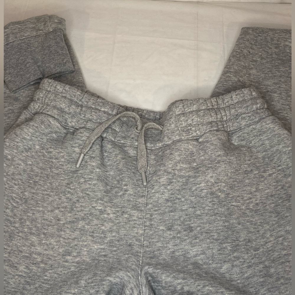 Fila Jogger Sweatpants With Draw String And Pocke… - image 4